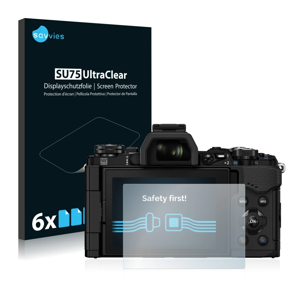 Face avant d’un emballage produit avec le logo de la marque Savvies. À côté, l’appareil Olympus OM-D E-M5 Mark II est représen