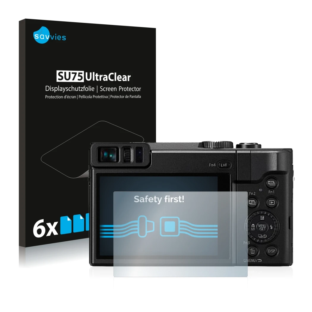 Face avant d’un emballage produit avec le logo de la marque Savvies. À côté, l’appareil Panasonic Lumix DC-TZ91 est représenté