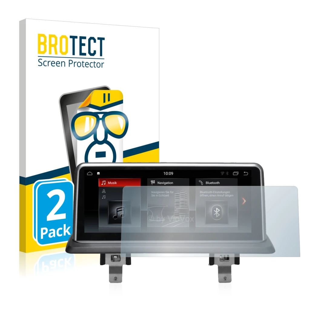 Face avant d’un emballage produit avec le logo de la marque BROTECT. À côté, l’appareil BMW 1 E88 2004-2013 VioVox 8251 10.25