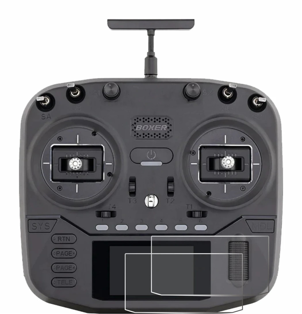 Image de l'appareil Radiomaster Boxer avec une grande variété de protections d'écran.