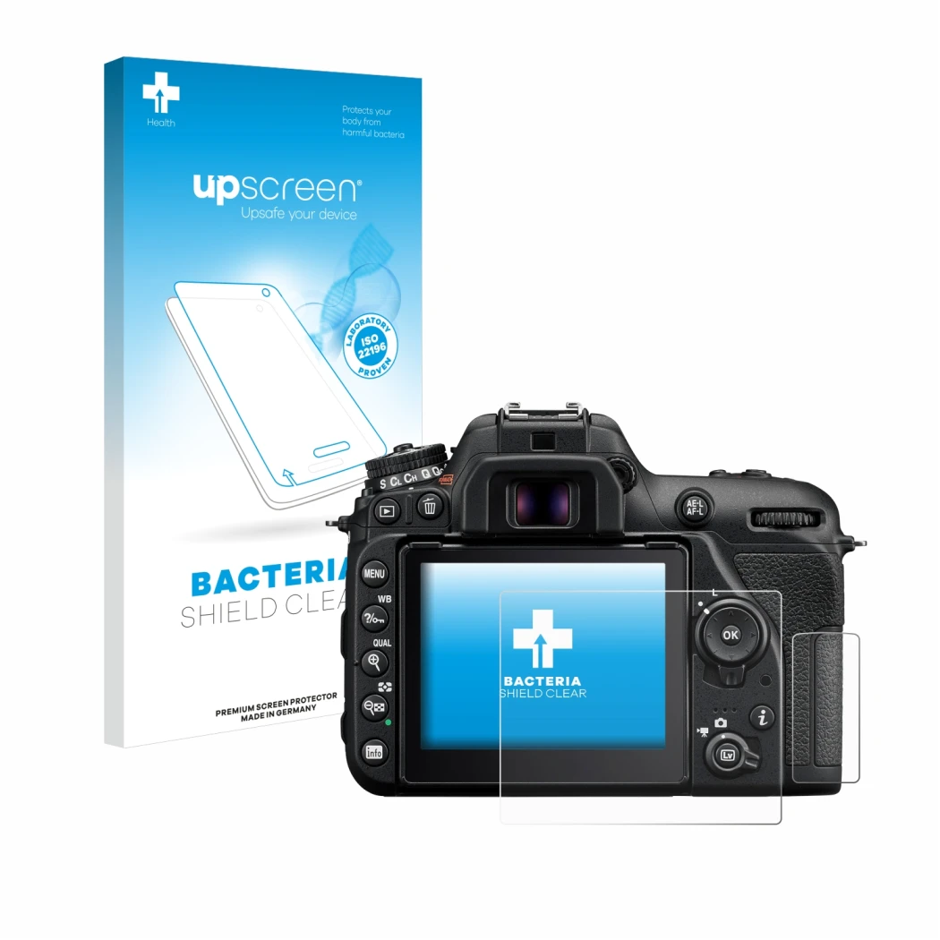 Face avant d’un emballage produit avec le logo de la marque upscreen. À côté, l’appareil Nikon D7500 est représenté avec la pr