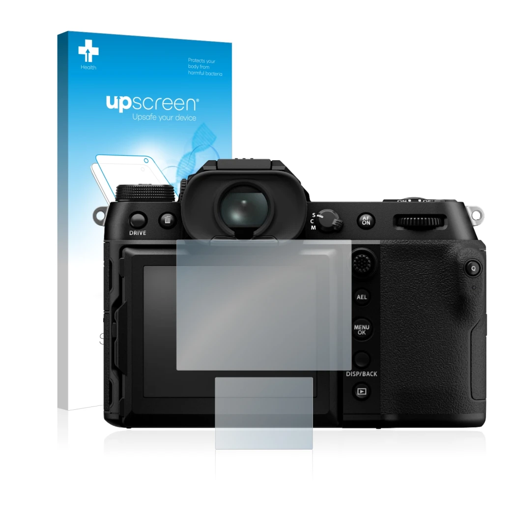 Face avant d’un emballage produit avec le logo de la marque upscreen. À côté, l’appareil Fujifilm GFX100S est représenté avec 