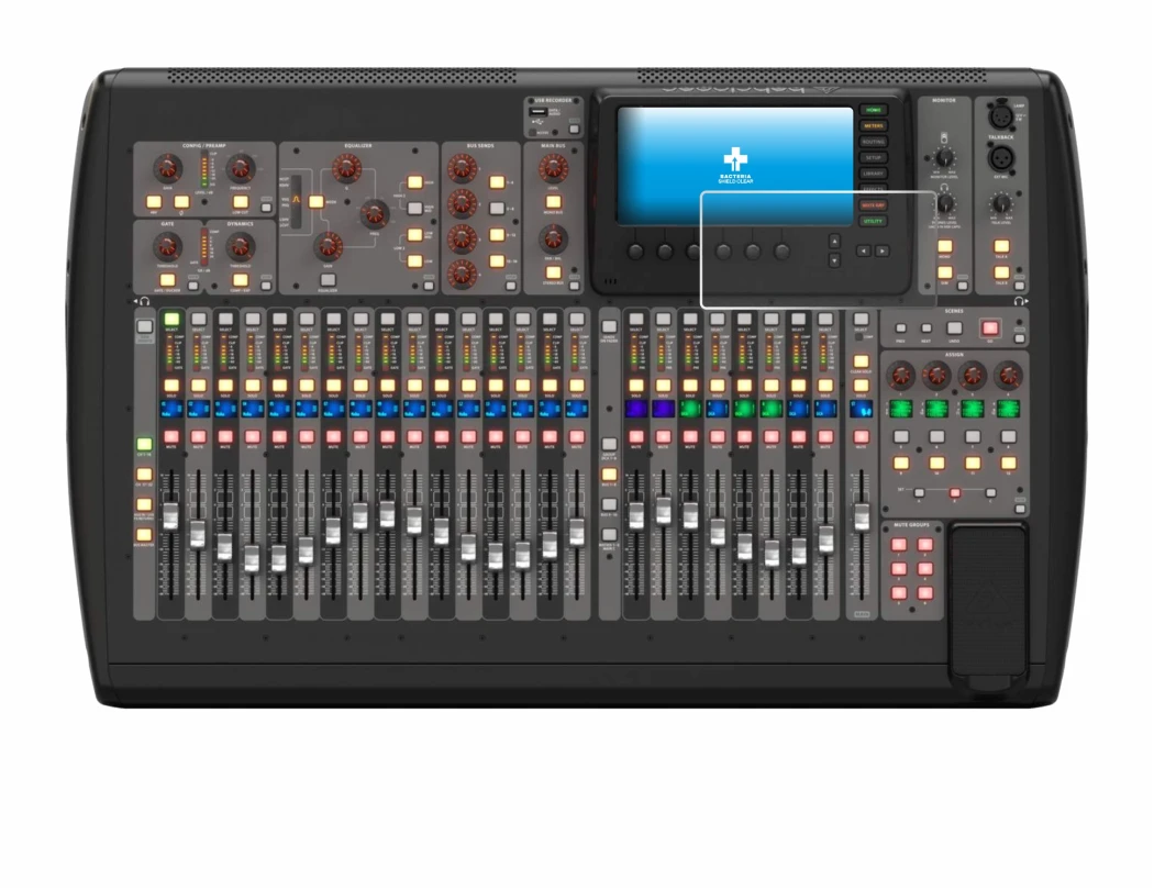 Image de l'appareil Behringer X32 avec une grande variété de protections d'écran.