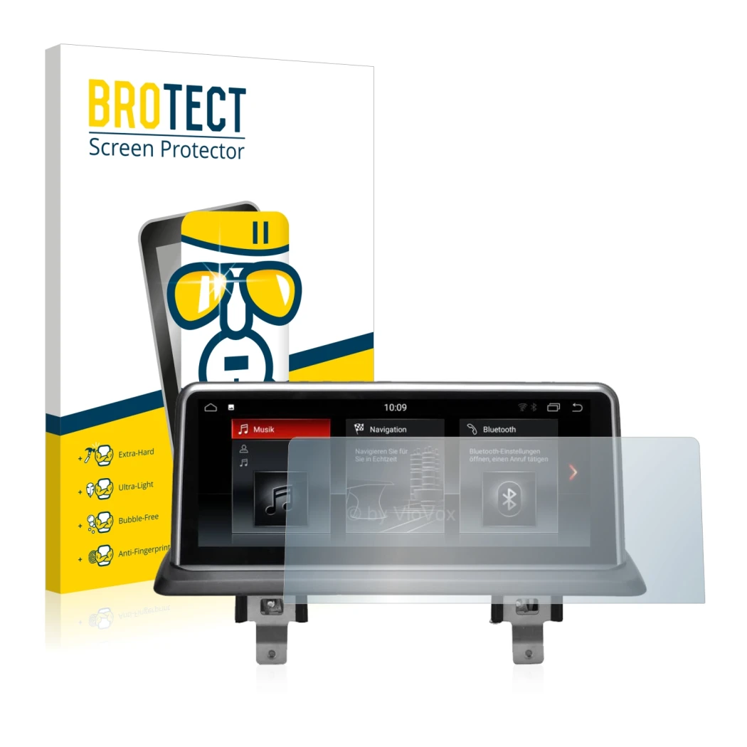 Face avant d’un emballage produit avec le logo de la marque BROTECT. À côté, l’appareil BMW 1 E88 2004-2013 VioVox 8251 10.25