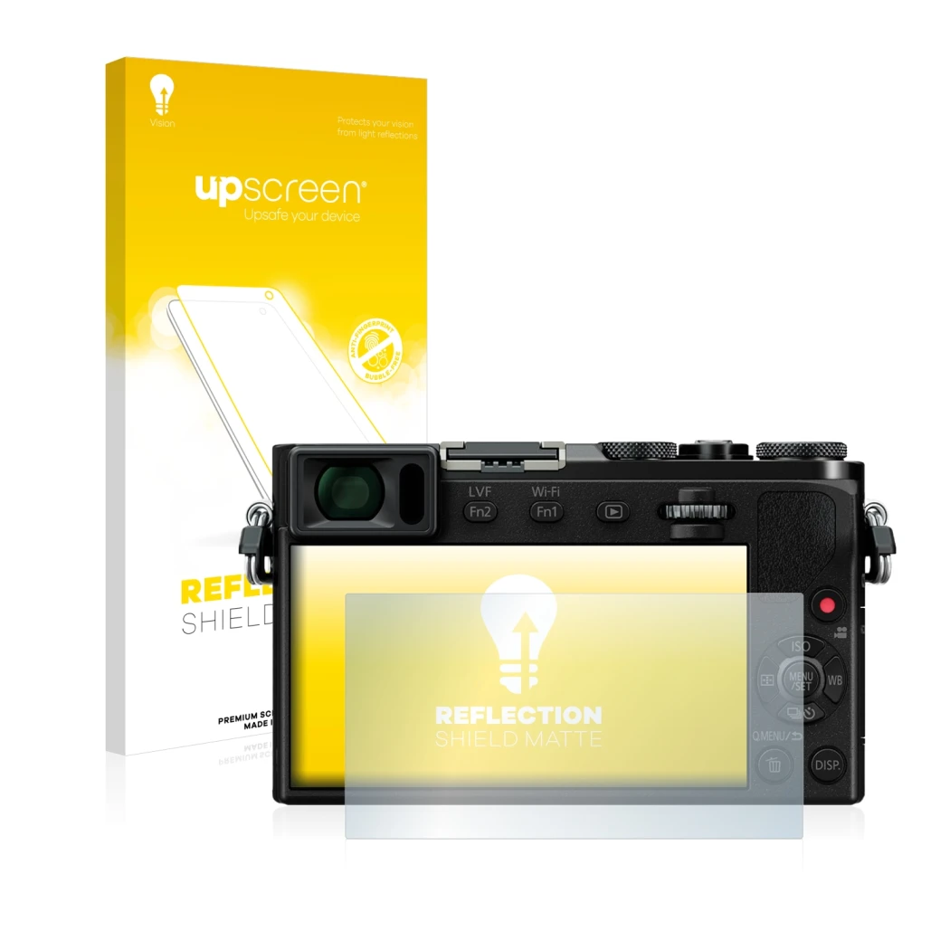 Face avant d’un emballage produit avec le logo de la marque upscreen. À côté, l’appareil Panasonic Lumix DMC-GM5 est représent
