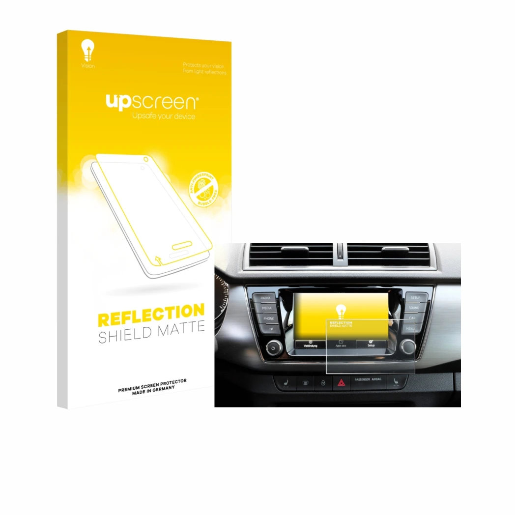 Face avant d’un emballage produit avec le logo de la marque upscreen. À côté, l’appareil Skoda Fabia 3 Combi 6.5