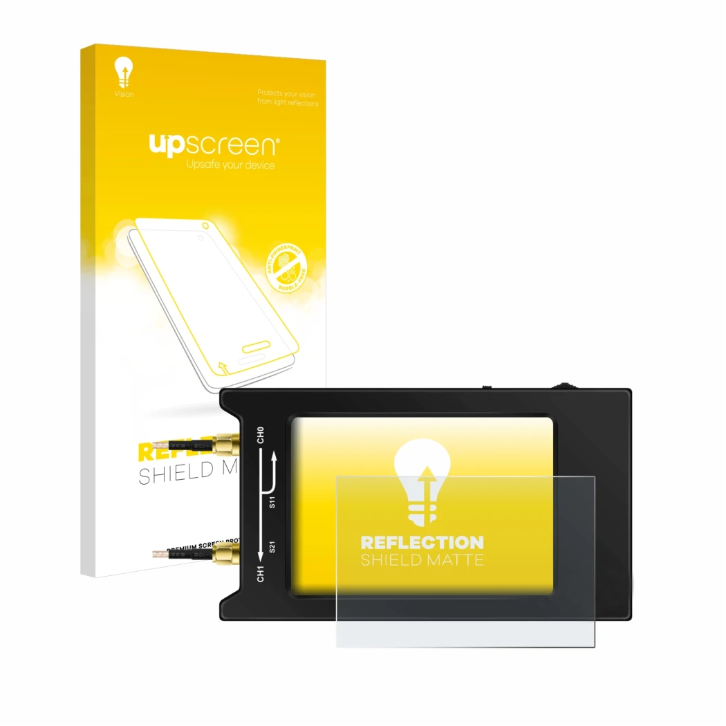 Face avant d’un emballage produit avec le logo de la marque upscreen. À côté, l’appareil NanoVNA H4 est représenté avec la pro