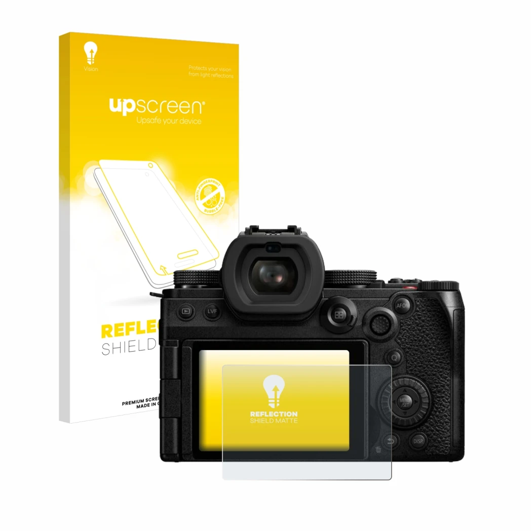 Face avant d’un emballage produit avec le logo de la marque upscreen. À côté, l’appareil Panasonic Lumix DC-S5II est représent