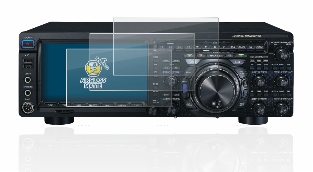 Image de l'appareil Yaesu FT-DX101D avec une grande variété de protections d'écran.