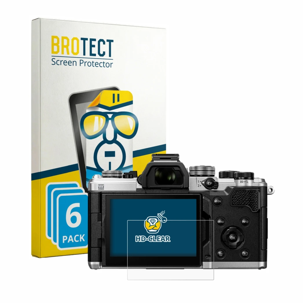 Face avant d’un emballage produit avec le logo de la marque BROTECT. À côté, l’appareil OM System OM-3 ASTRO est représenté av