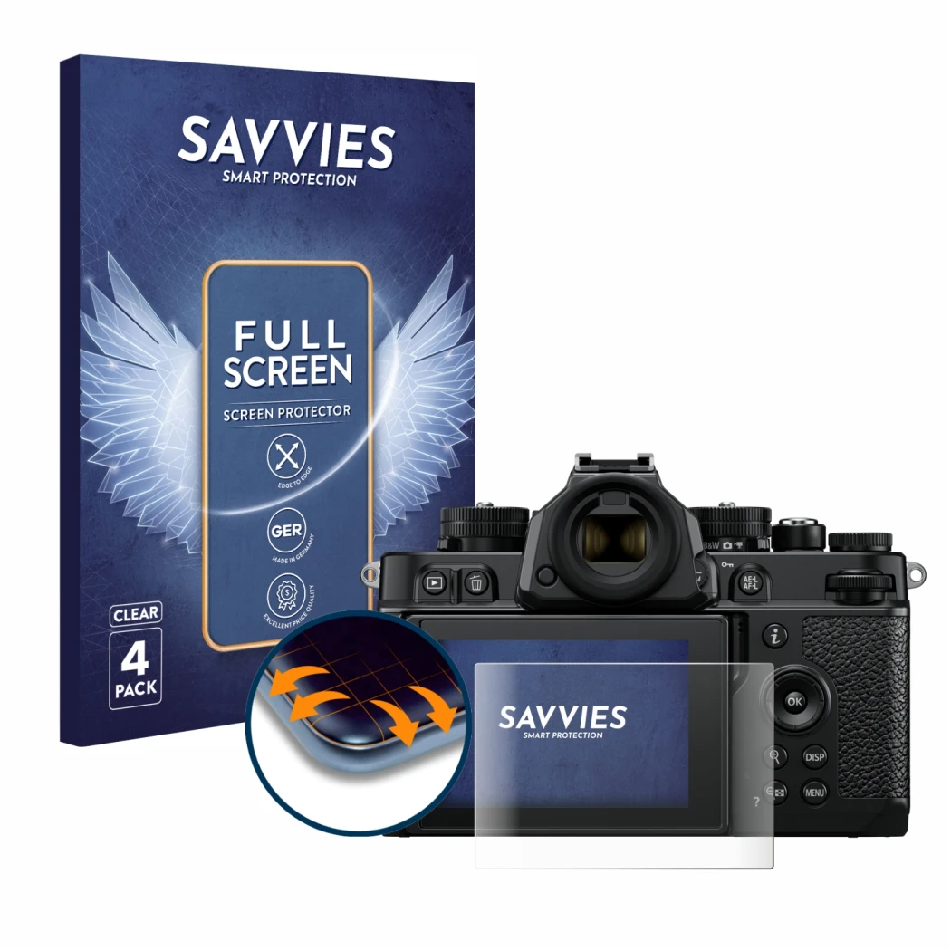 Face avant d’un emballage produit avec le logo de la marque Savvies. À côté, l’appareil Nikon Z F est représenté avec la prote