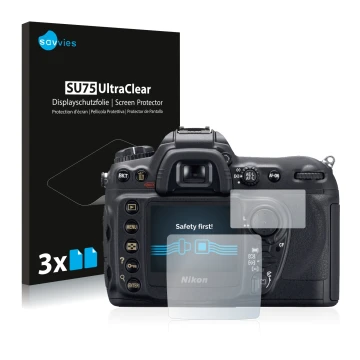 Face avant d’un emballage produit avec le logo de la marque Savvies. À côté, l’appareil Nikon D200 est représenté avec la prot