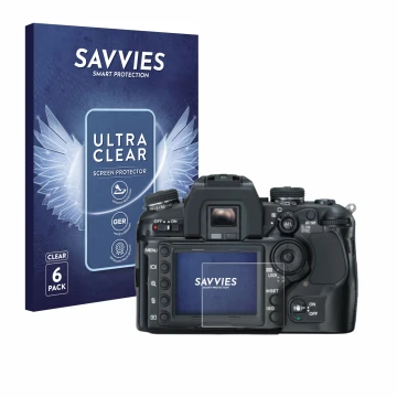 Face avant d’un emballage produit avec le logo de la marque Savvies. À côté, l’appareil Konica Minolta Dynax 7D est représenté