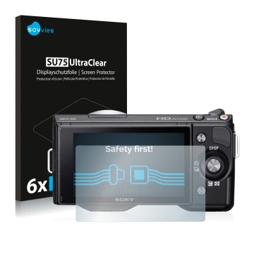 Face avant d’un emballage produit avec le logo de la marque Savvies. À côté, l’appareil Sony Alpha NEX-5 est représenté avec l