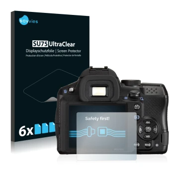 Face avant d’un emballage produit avec le logo de la marque Savvies. À côté, l’appareil Pentax K-30 est représenté avec la pro