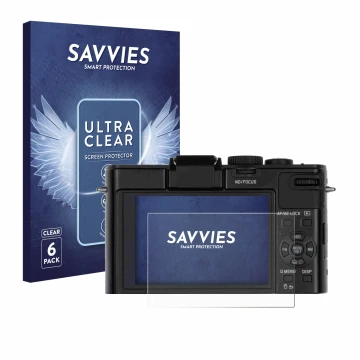 Face avant d’un emballage produit avec le logo de la marque Savvies. À côté, l’appareil Leica D-Lux 6 est représenté avec la p
