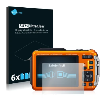 Face avant d’un emballage produit avec le logo de la marque Savvies. À côté, l’appareil Panasonic Lumix DMC-FT5 est représenté