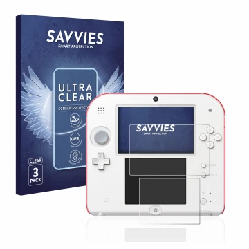 Face avant d’un emballage produit avec le logo de la marque Savvies. À côté, l’appareil Nintendo 2DS est représenté avec la pr