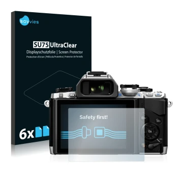 Face avant d’un emballage produit avec le logo de la marque Savvies. À côté, l’appareil Olympus OM-D E-M10 est représenté avec