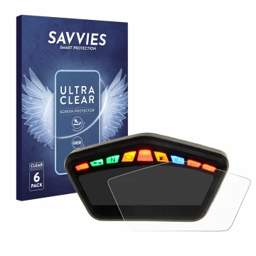 Face avant d’un emballage produit avec le logo de la marque Savvies. À côté, l’appareil Ducati Hypermotard 821 2015 Affichage 