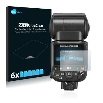 Face avant d’un emballage produit avec le logo de la marque Savvies. À côté, l’appareil Nikon SB-5000 est représenté avec la p