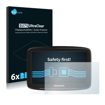 Face avant d’un emballage produit avec le logo de la marque Savvies. À côté, l’appareil TomTom Start 52 est représenté avec la