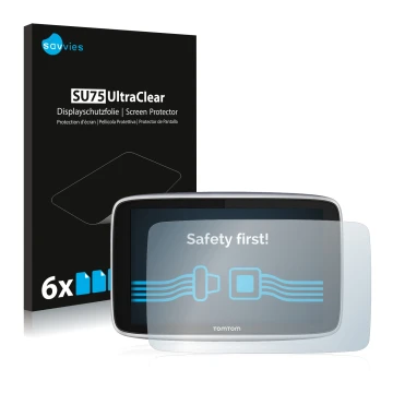 Face avant d’un emballage produit avec le logo de la marque Savvies. À côté, l’appareil TomTom GO Premium (5