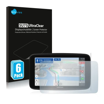 Face avant d’un emballage produit avec le logo de la marque Savvies. À côté, l’appareil TomTom GO Discover 6