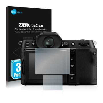 Face avant d’un emballage produit avec le logo de la marque Savvies. À côté, l’appareil Fujifilm GFX100S est représenté avec l