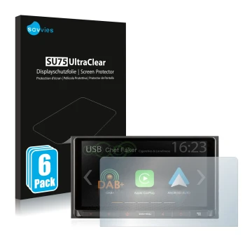 Face avant d’un emballage produit avec le logo de la marque Savvies. À côté, l’appareil Zenec Z-N528 est représenté avec la pr