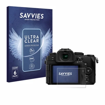 Face avant d’un emballage produit avec le logo de la marque Savvies. À côté, l’appareil Panasonic Lumix DC-G97 est représenté 