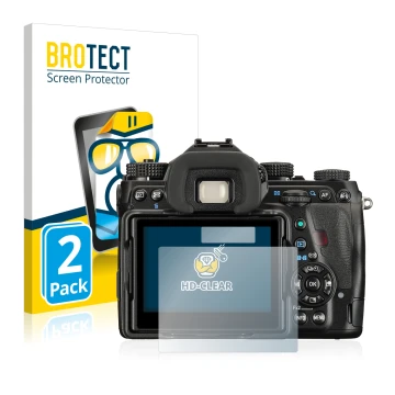 Face avant d’un emballage produit avec le logo de la marque BROTECT. À côté, l’appareil Pentax K-1 est représenté avec la prot