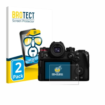 Face avant d’un emballage produit avec le logo de la marque BROTECT. À côté, l’appareil Panasonic Lumix DC-S1II est représenté