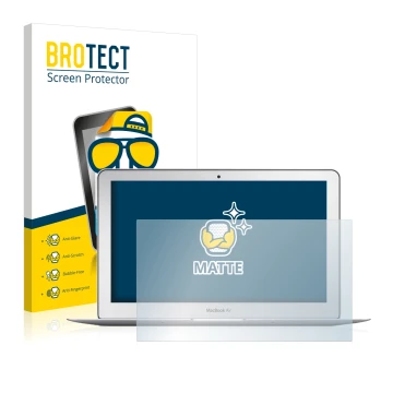 Face avant d’un emballage produit avec le logo de la marque BROTECT. À côté, l’appareil Apple MacBook Air 11