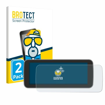 Face avant d’un emballage produit avec le logo de la marque BROTECT. À côté, l’appareil Fiat 500 E Uconnect 5 10