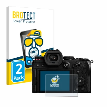 Face avant d’un emballage produit avec le logo de la marque BROTECT. À côté, l’appareil Panasonic Lumix DC-S5D est représenté 