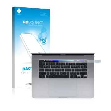 Face avant d’un emballage produit avec le logo de la marque upscreen. À côté, l’appareil Apple MacBook Pro 16