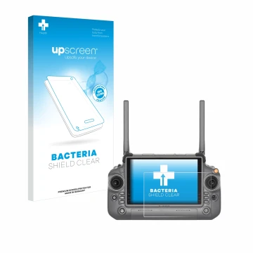 Face avant d’un emballage produit avec le logo de la marque upscreen. À côté, l’appareil DJI RC Plus est représenté avec la pr