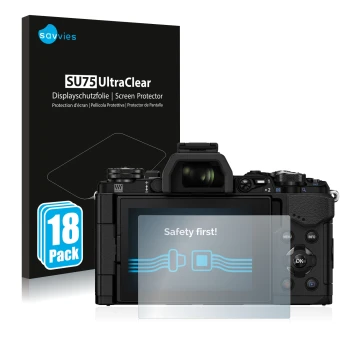 Face avant d’un emballage produit avec le logo de la marque Savvies. À côté, l’appareil Olympus OM-D E-M5 Mark II est représen