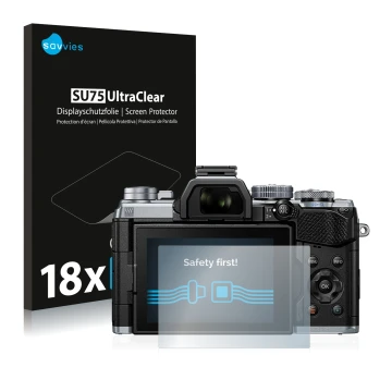 Face avant d’un emballage produit avec le logo de la marque Savvies. À côté, l’appareil Olympus OM-D E-M5 Mark III est représe