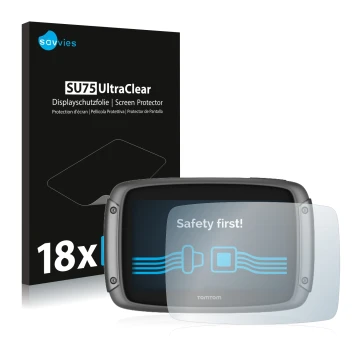 Face avant d’un emballage produit avec le logo de la marque Savvies. À côté, l’appareil TomTom Rider 50 est représenté avec la