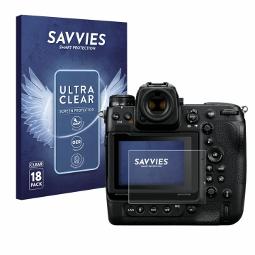 Face avant d’un emballage produit avec le logo de la marque Savvies. À côté, l’appareil Nikon Z 9 est représenté avec la prote