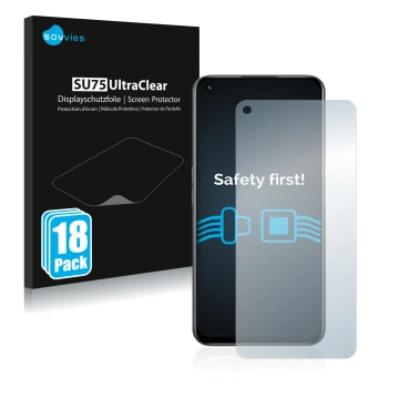 Face avant d’un emballage produit avec le logo de la marque Savvies. À côté, l’appareil realme 8i est représenté avec la prote