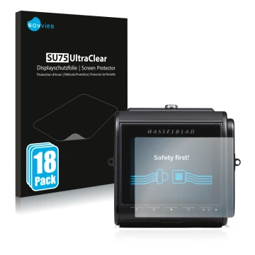 Face avant d’un emballage produit avec le logo de la marque Savvies. À côté, l’appareil Hasselblad 907X 50C est représenté ave