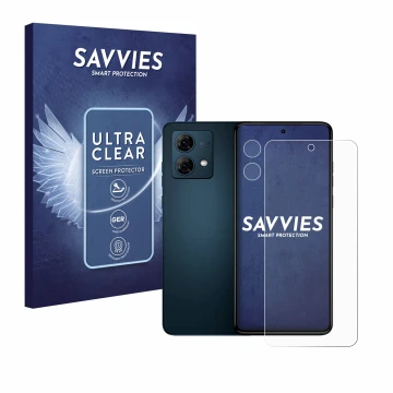 Face avant d’un emballage produit avec le logo de la marque Savvies. À côté, l’appareil Motorola Moto G84 (Avant+Caméra) est r