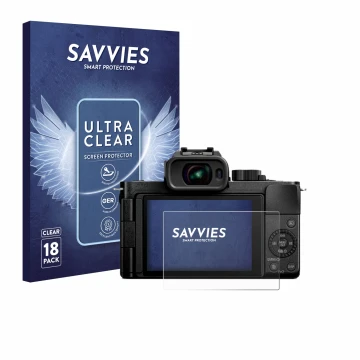 Face avant d’un emballage produit avec le logo de la marque Savvies. À côté, l’appareil Panasonic Lumix DC-G100D est représent
