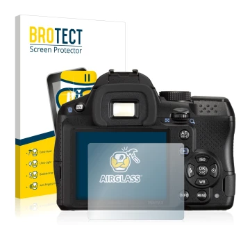 Face avant d’un emballage produit avec le logo de la marque BROTECT. À côté, l’appareil Pentax K-30 est représenté avec la pro
