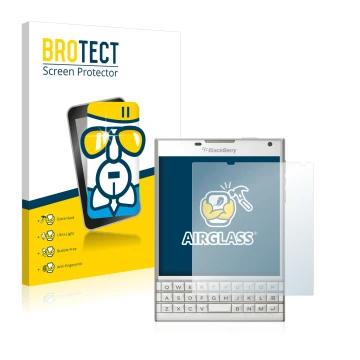 Face avant d’un emballage produit avec le logo de la marque BROTECT. À côté, l’appareil BlackBerry Passport est représenté ave