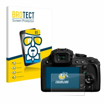 Face avant d’un emballage produit avec le logo de la marque BROTECT. À côté, l’appareil Panasonic Lumix DC-FZ82 est représenté