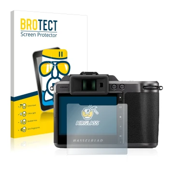 Face avant d’un emballage produit avec le logo de la marque BROTECT. À côté, l’appareil Hasselblad X1D II 50C est représenté a